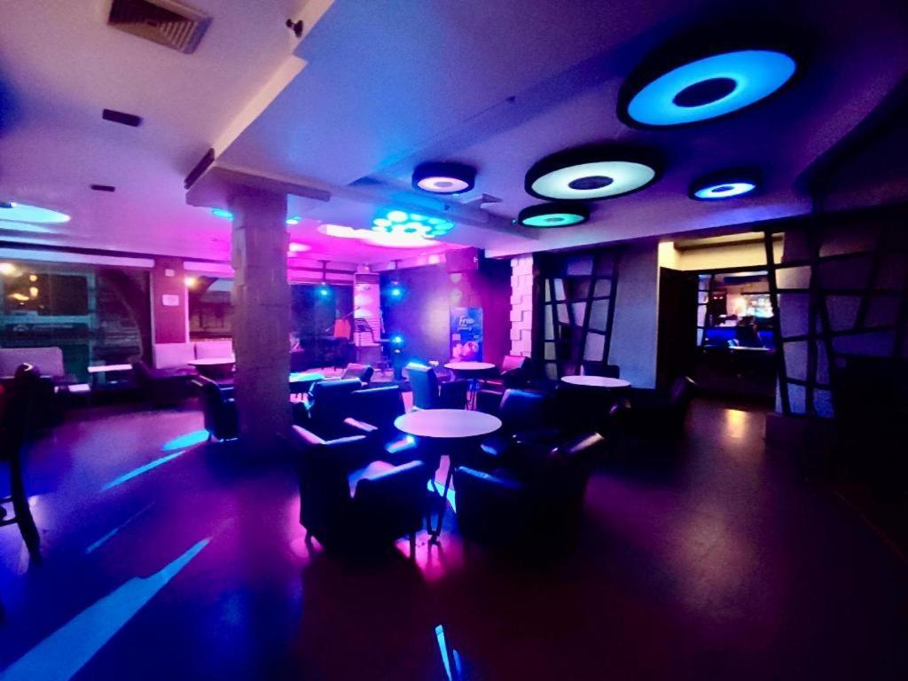 Mo2 Westown Hotel San Juan Баколод Екстер'єр фото