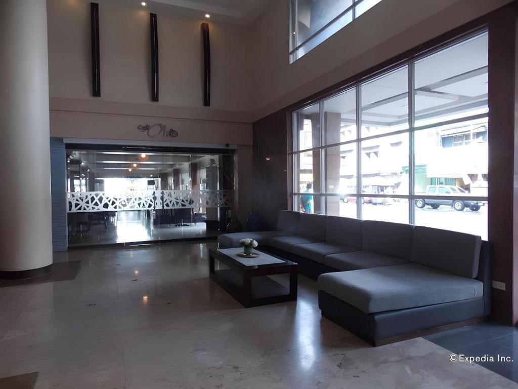 Mo2 Westown Hotel San Juan Баколод Екстер'єр фото