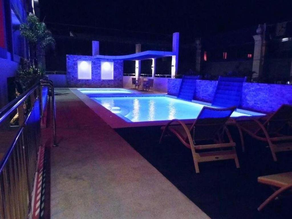 Mo2 Westown Hotel San Juan Баколод Екстер'єр фото