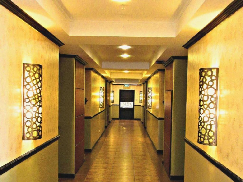Mo2 Westown Hotel San Juan Баколод Екстер'єр фото