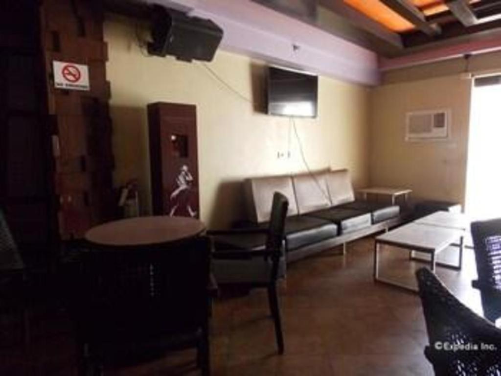 Mo2 Westown Hotel San Juan Баколод Екстер'єр фото