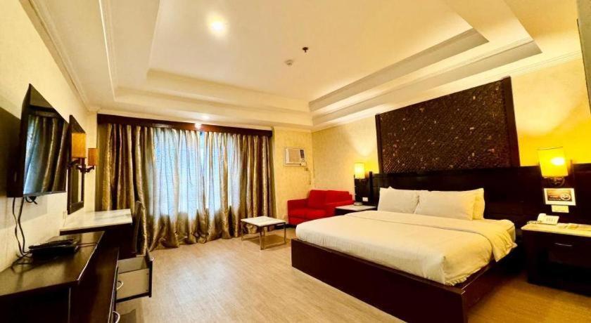 Mo2 Westown Hotel San Juan Баколод Екстер'єр фото